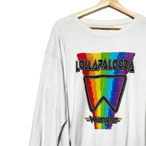 Lollapalooza NWT Wrangler Rainbow Tee‎